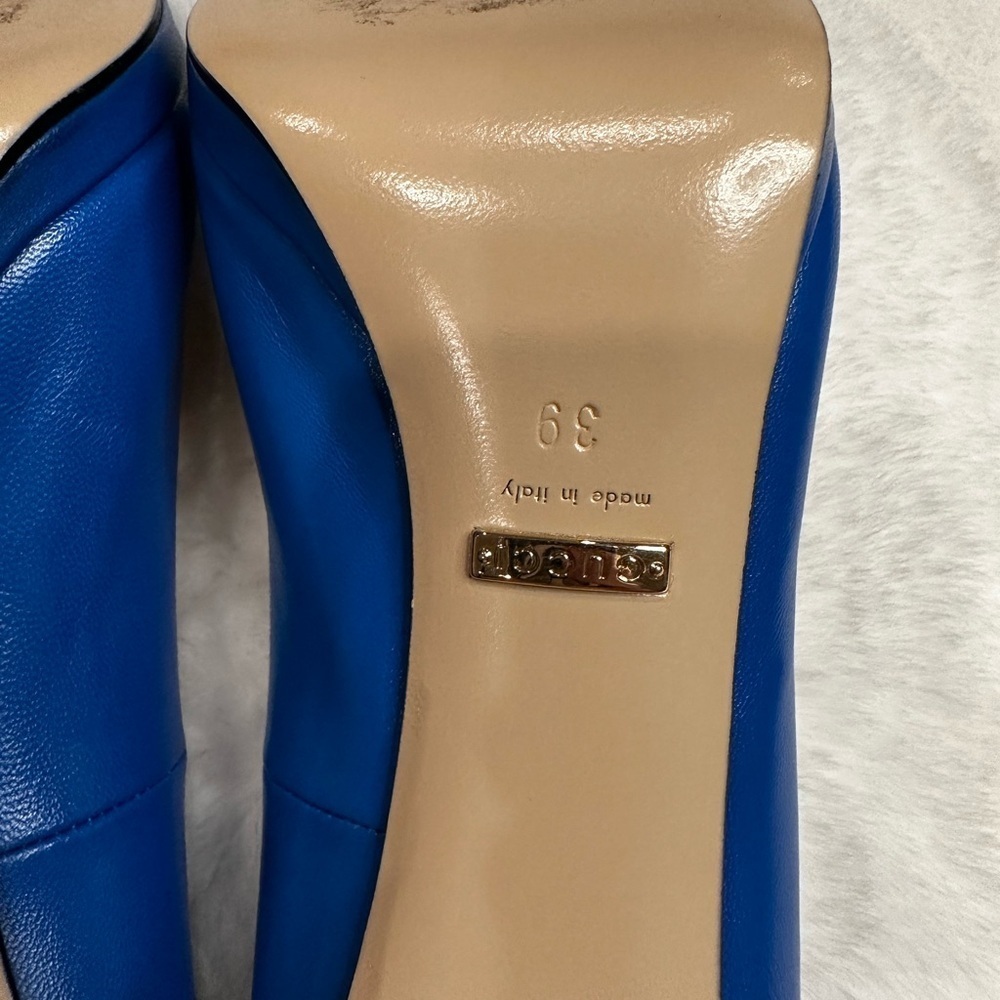 Gucci Royal Blue Leather Heels with buckle brand new with dust bag and box - Picture 10 of 14